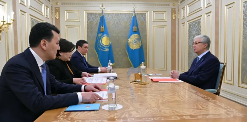Жаңа Конституция: Тоқаев қоғам өкілдері жолдаған ұсыныстарды жіті талдауды тапсырд