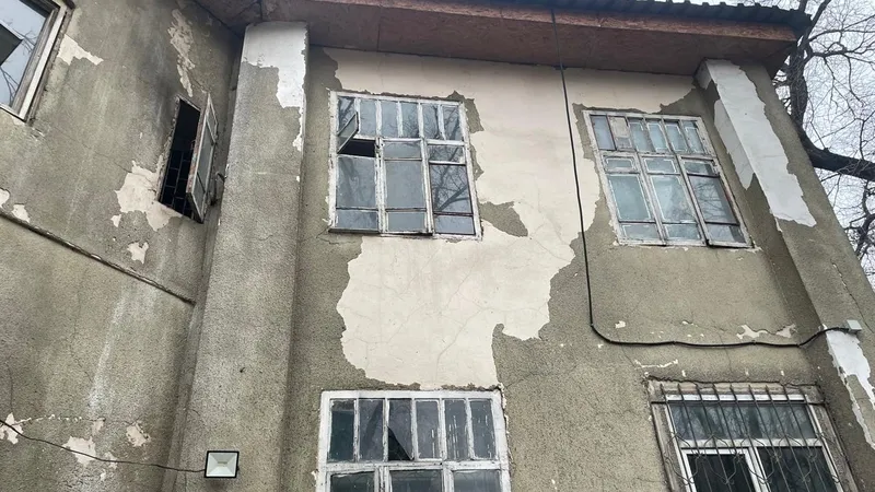 Снос бывшей гостиницы 1908 года прокомментировали в акимате Алматы