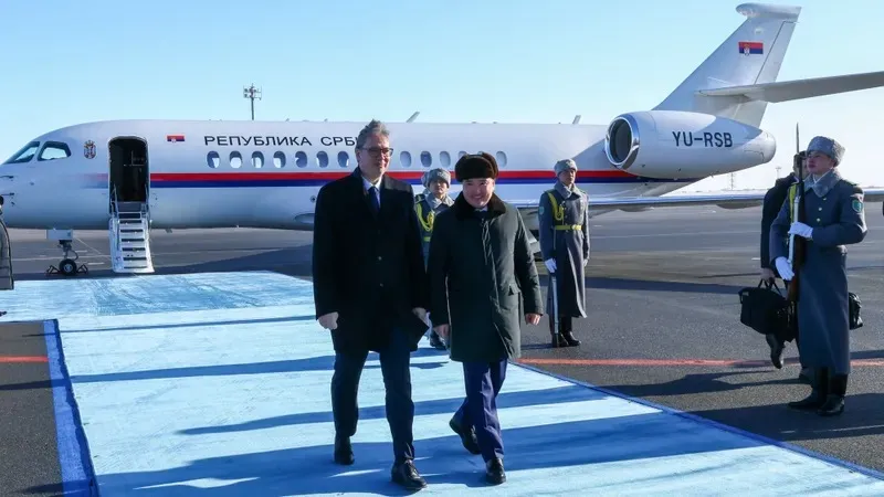 Александр Вучич прибыл в Астану: кто и как встретил высокого гостя в аэропорту
