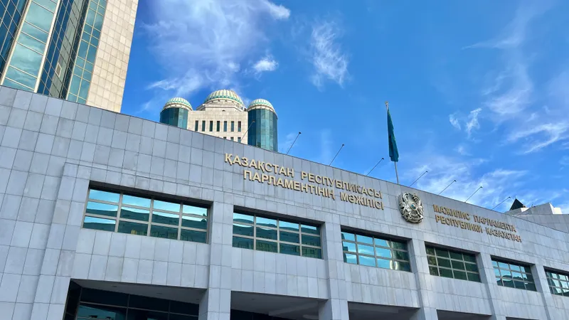 Қазақстанда еңбек құқықтарын қорғау және еңбек қауіпсіздігі талаптары күшейтіледі