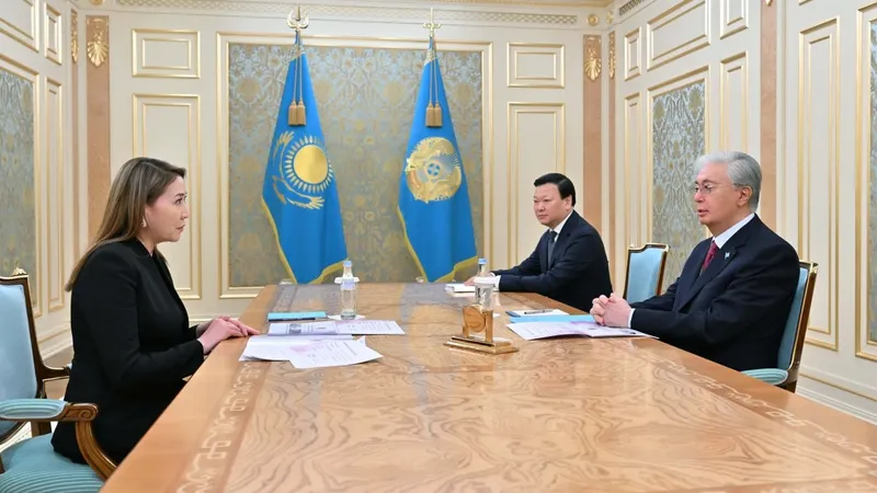 Президент "Қазақстан халқына" қоғамдық қорының басқарма төрайымын қабылдады