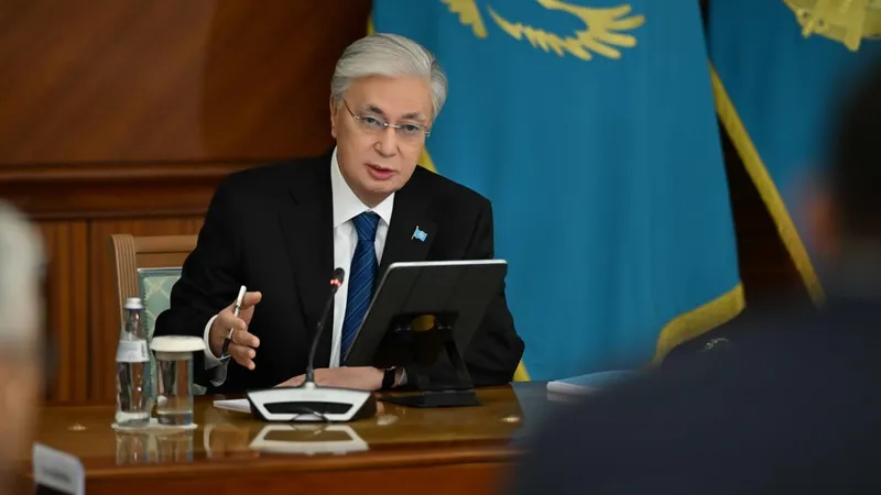 Состав Конституционной комиссии уникален и в нем нет зарубежных экспертов – Токаев