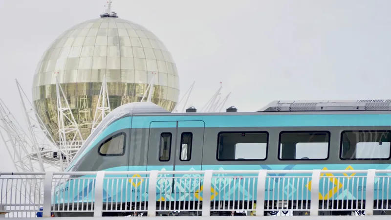 Астана әкімі LRT-ның қашан іске қосылатындығын айтты