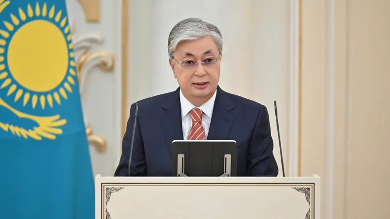 Предложение принять новую Конституцию прокомментировал Токаев