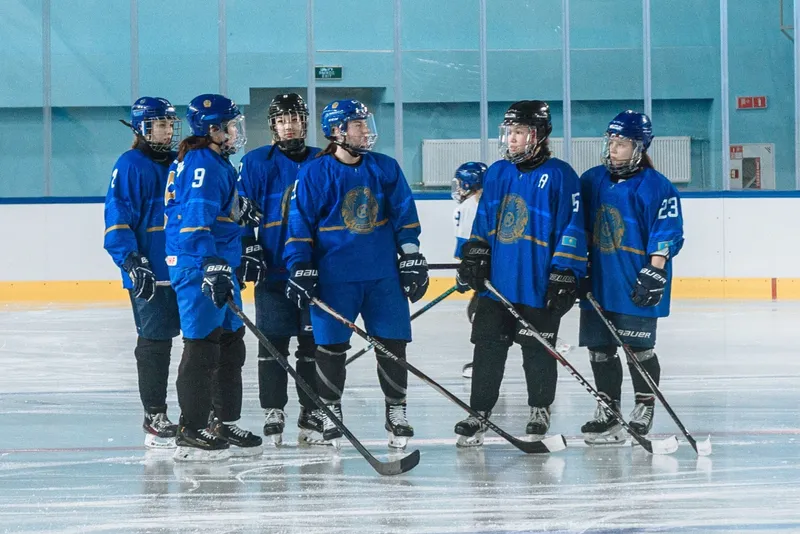 Қазақстан әйелдер құрамасы хоккейден әлем чемпионатына дайындықты бастады