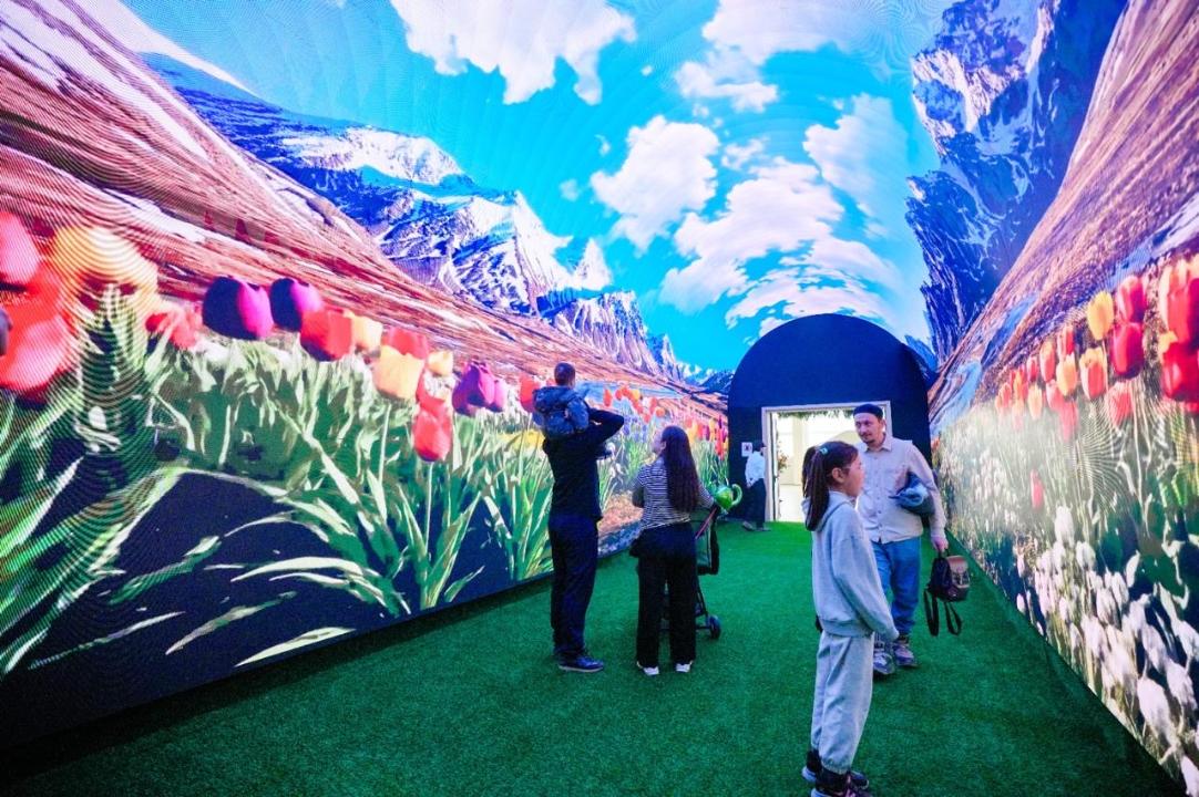 Астанада 12 метрлік LED-туннель іске қосылды