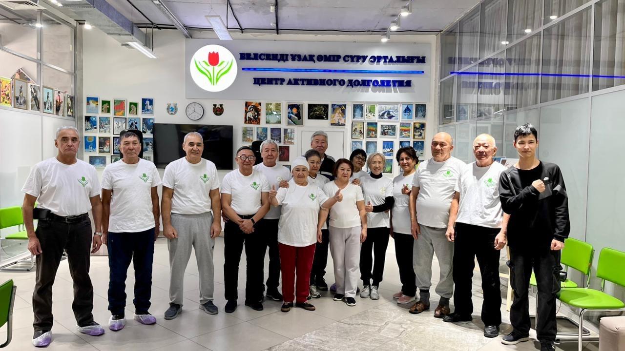 Столичные пенсионеры соревновались в армрестлинге