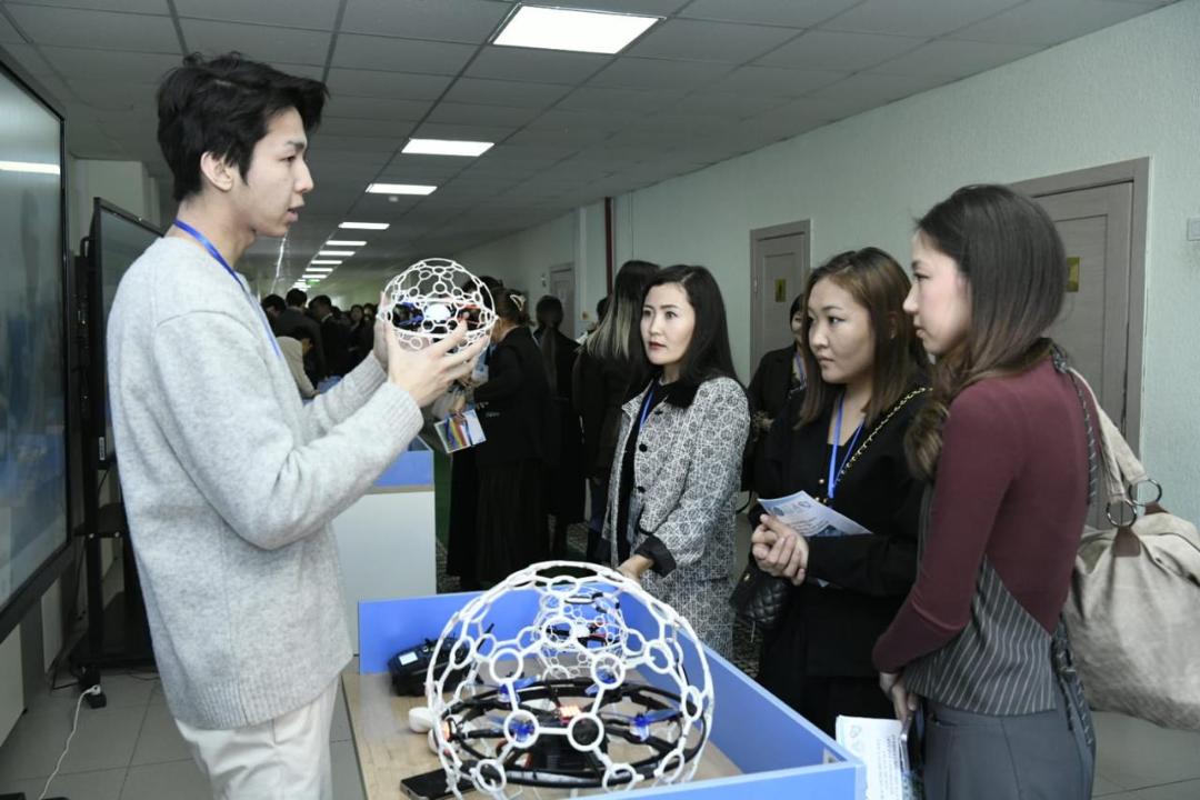 «Искусственный интеллект: навыки, направление, ориентация на будущее»: республиканский семинар прошел в Астане