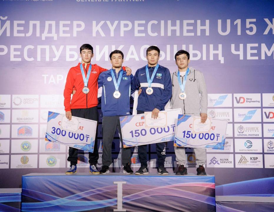 Столичные борцы завоевали несколько медалей на чемпионате страны