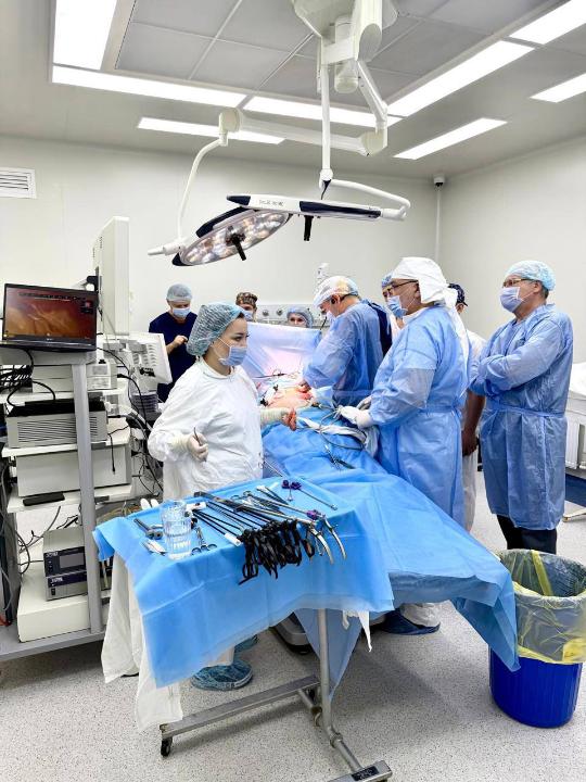 В столичной больнице №3 подвели итоги визита китайских хирургов