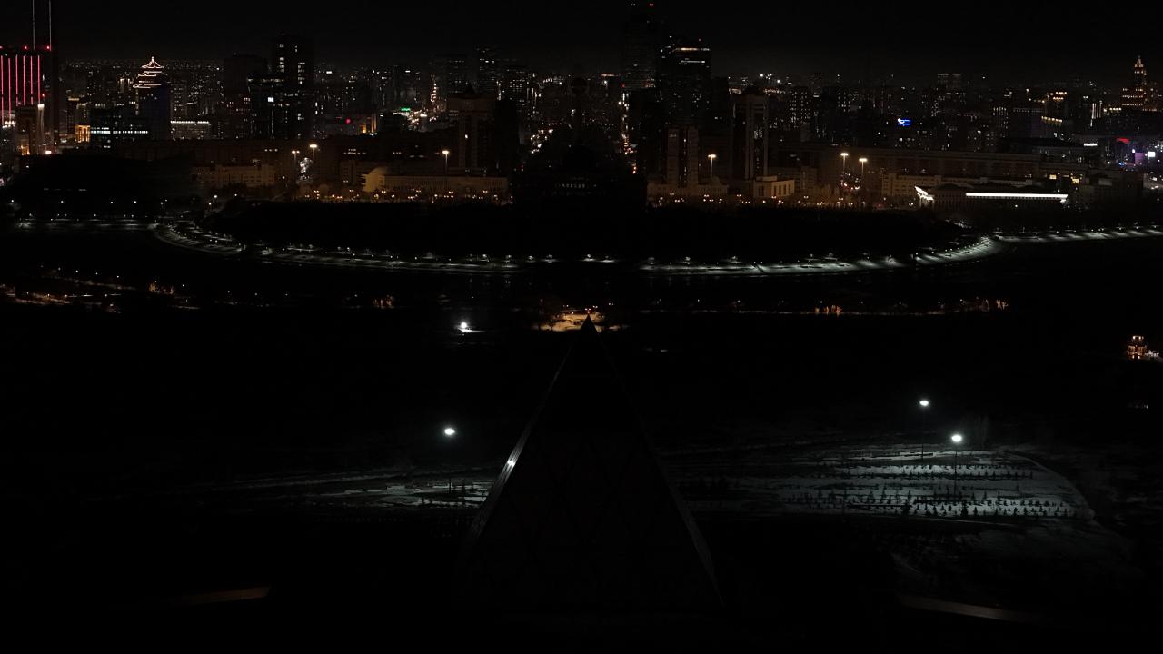 Елордада 50-ден астам нысан «Жер сағаты» акциясын қолдап, жарығын сөндірді